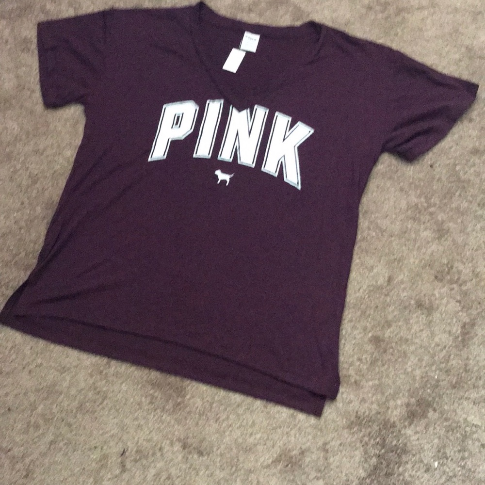 VS Pink tee